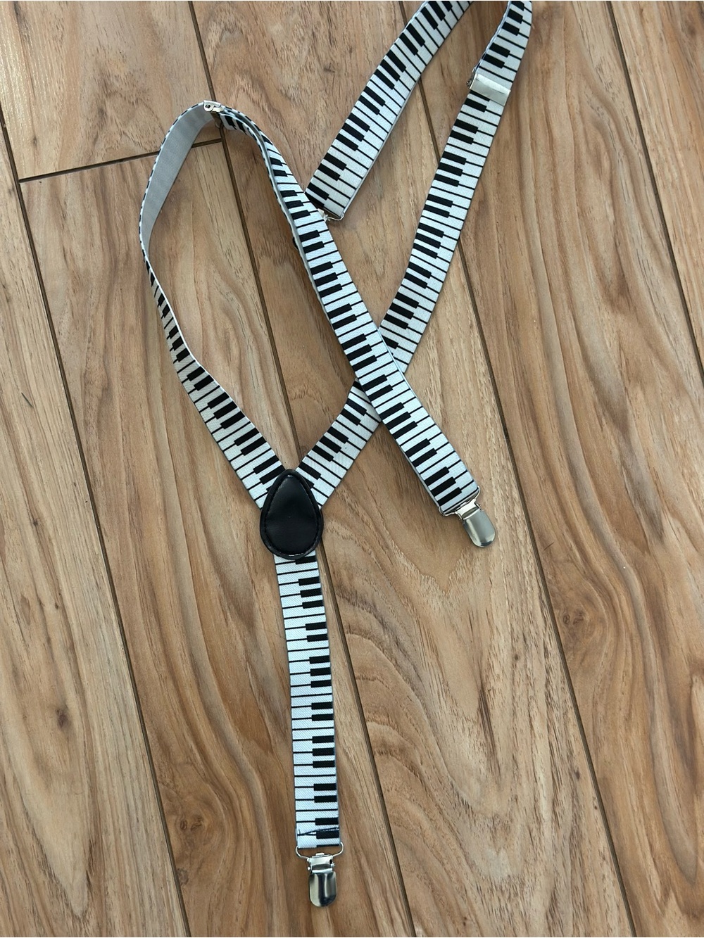 Novelty Piano Keyboard Suspenders - Black & White